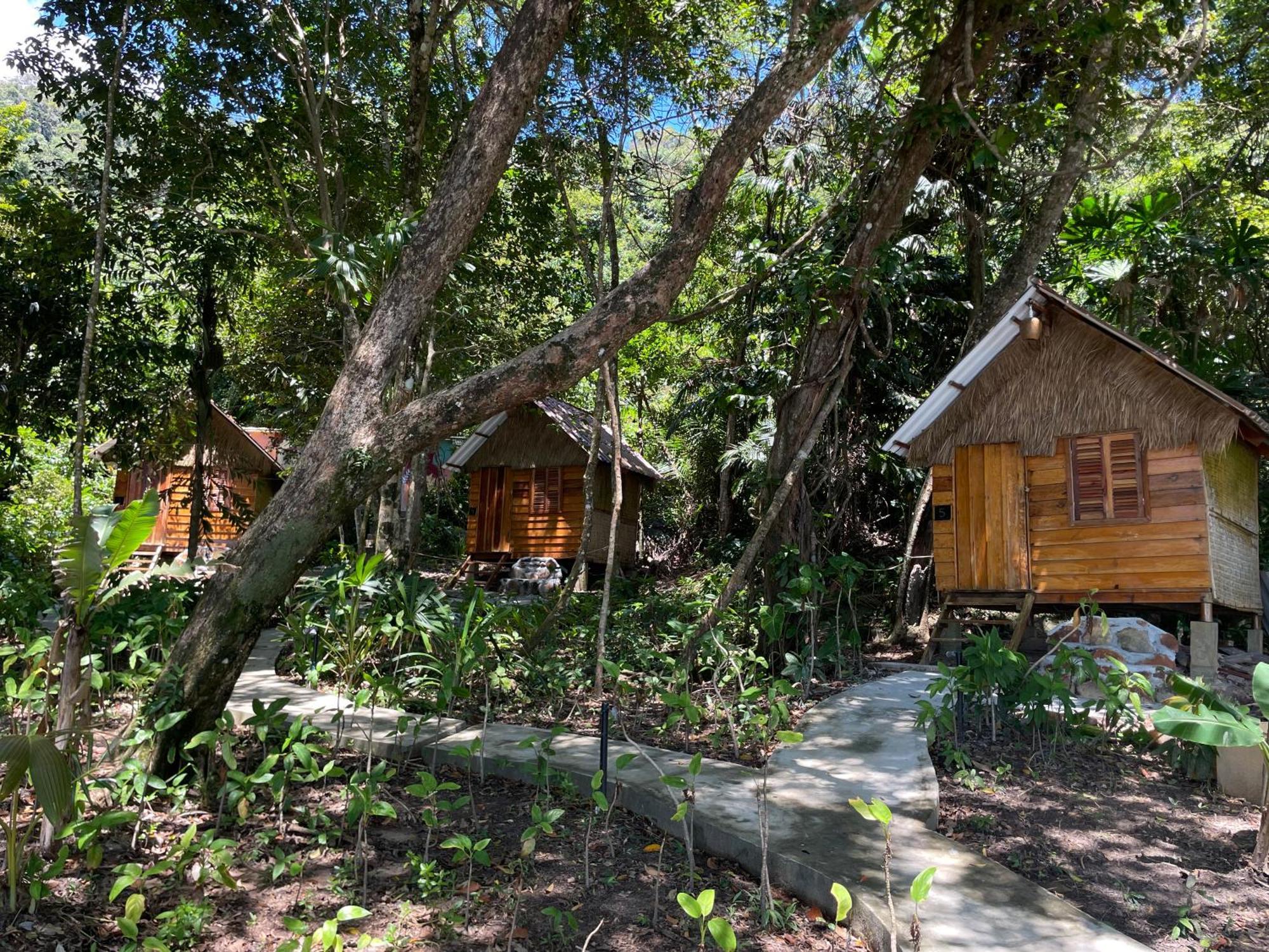 Kamaku Bungalows เกาะรงสำลน ห้อง รูปภาพ