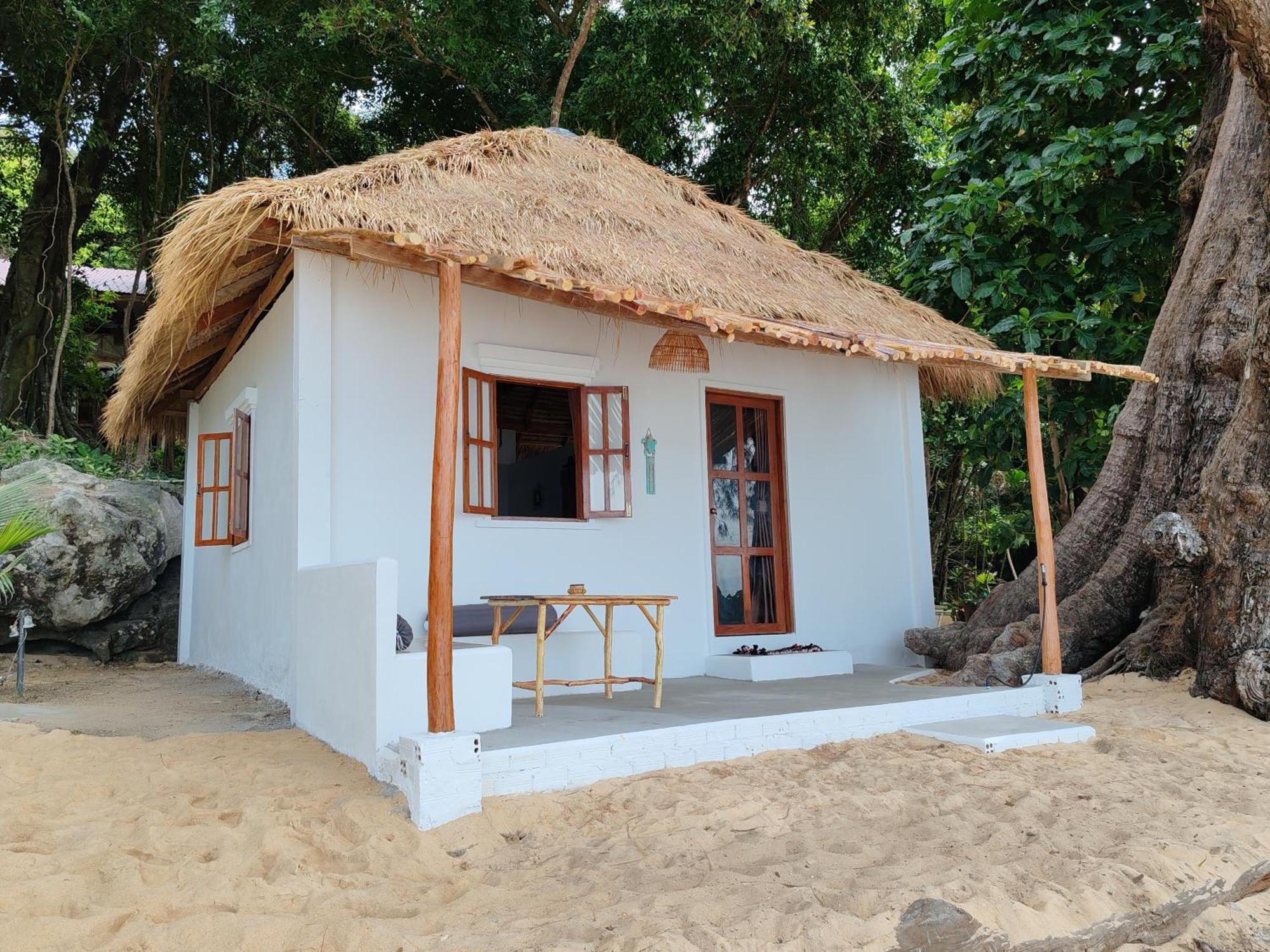 Kamaku Bungalows เกาะรงสำลน ภายนอก รูปภาพ