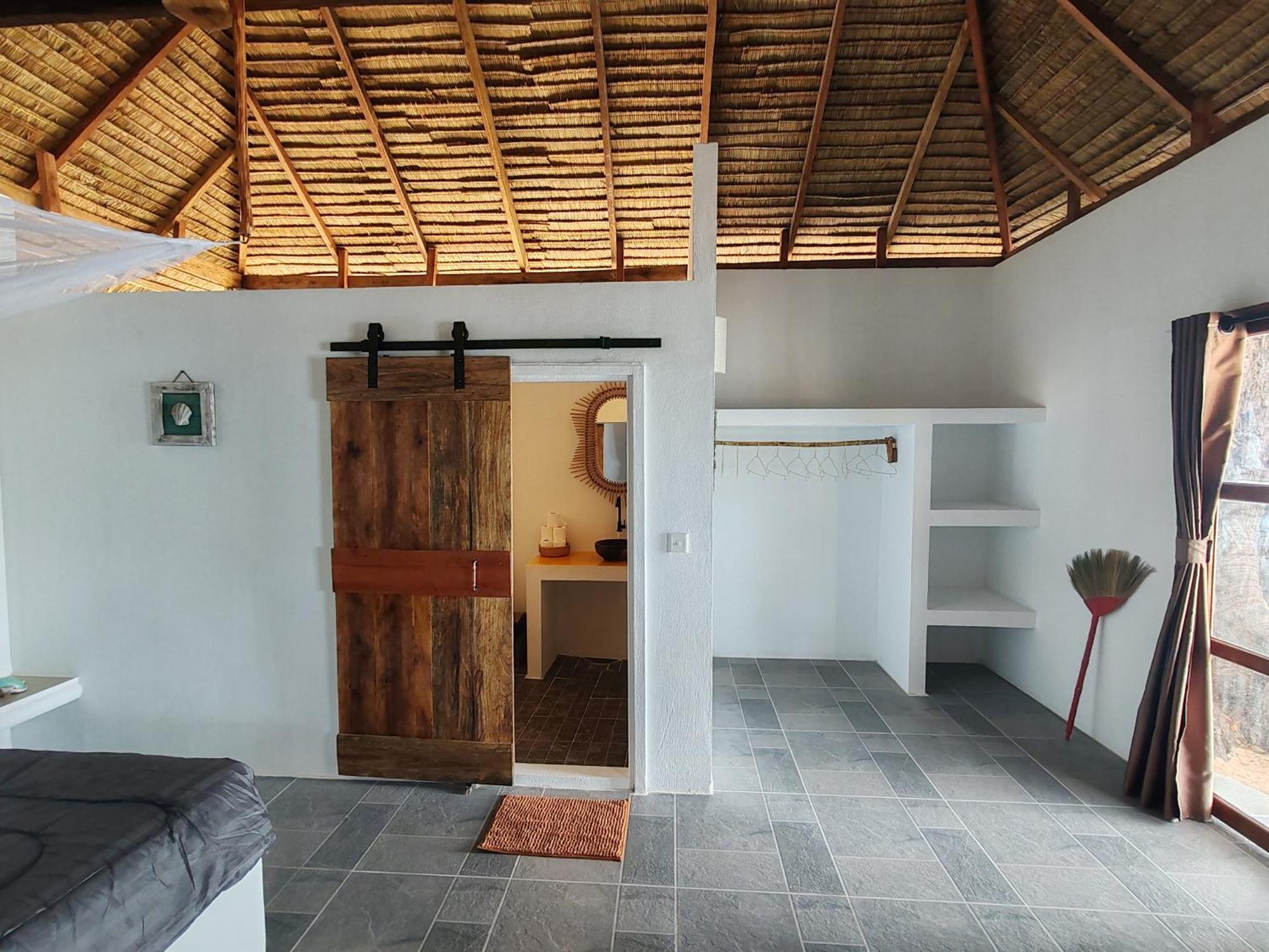 Kamaku Bungalows เกาะรงสำลน ห้อง รูปภาพ